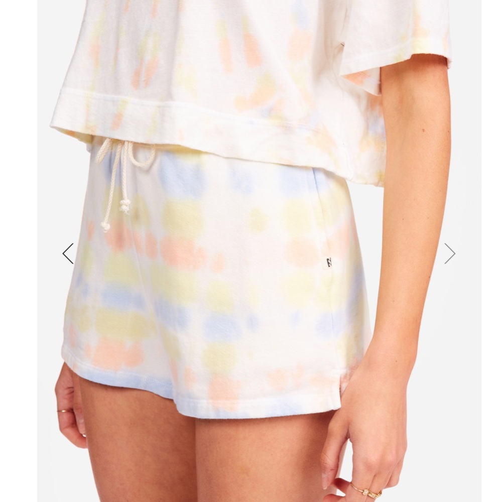 NWT Billabong Gold Coast Tie Dye Shorts
